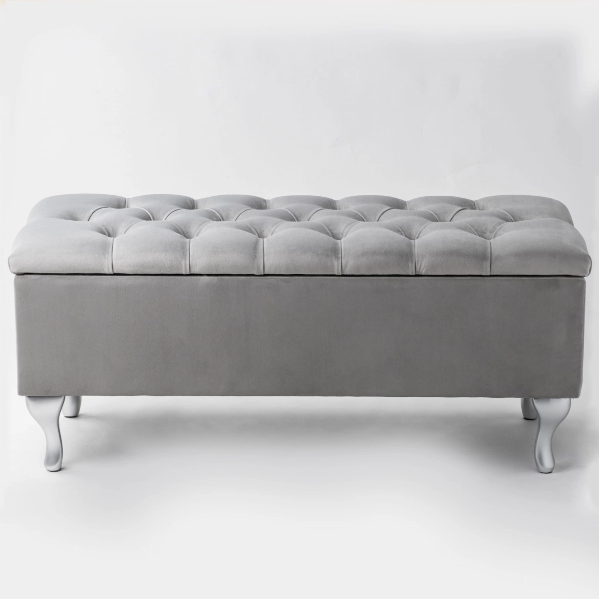 Pouf trapuntato grigio con contenitore, spazio comodo e funzionale