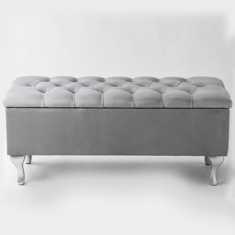 Pouf trapuntato grigio con contenitore, spazio comodo e funzionale