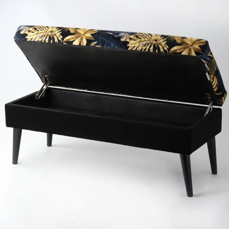 Elegante pouf con contenitore, rivestito in foglia d'oro, un pratico mobile per il soggiorno