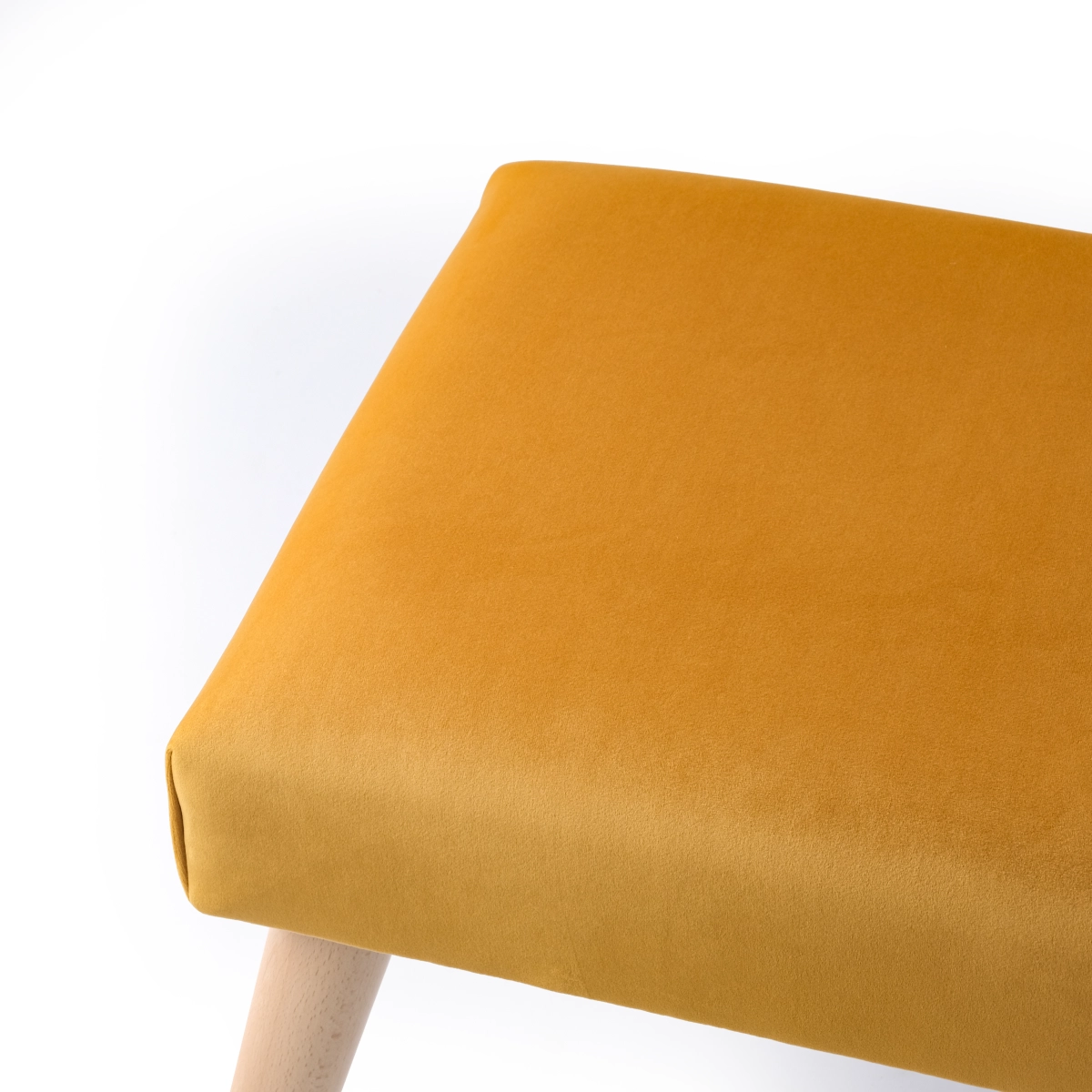 panchina in legno per il corridoio