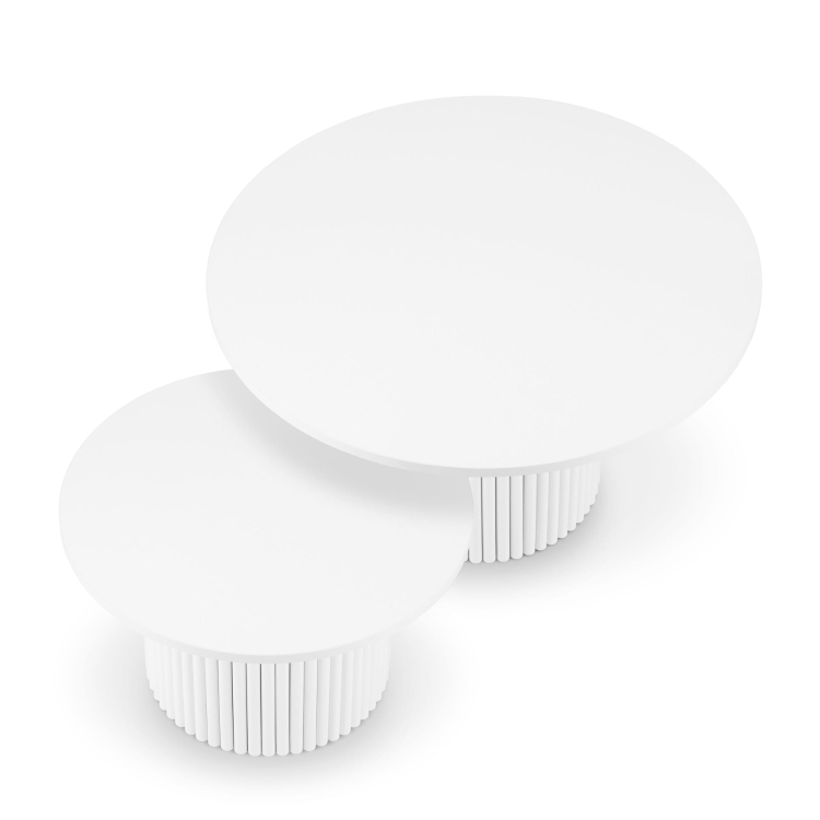 un set di tavoli scanalati