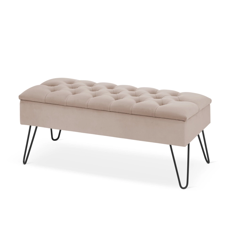 Pouf latte trapuntato con portaoggetti e gambe a spillo, un pezzo d'arredamento elegante e moderno