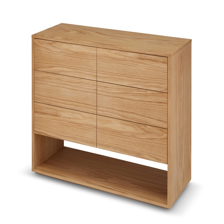 Stylowa komoda z litego dębu z szufladami, trwała i funkcjonalna do każdego wnętrza