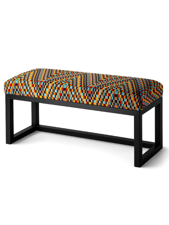 Gepolsterte Industriebank auf einem Metallgestell