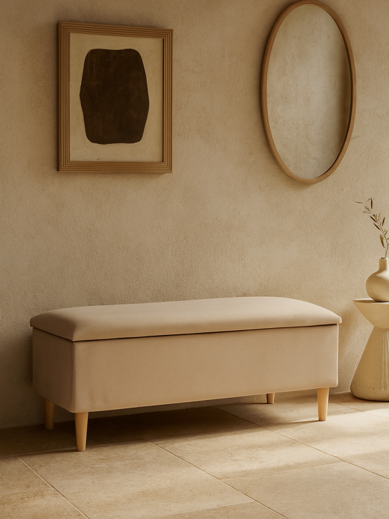 hoher Kofferraum mit Sitz