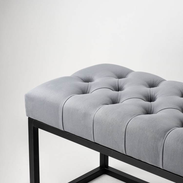 Panca industriale trapuntata su struttura in metallo