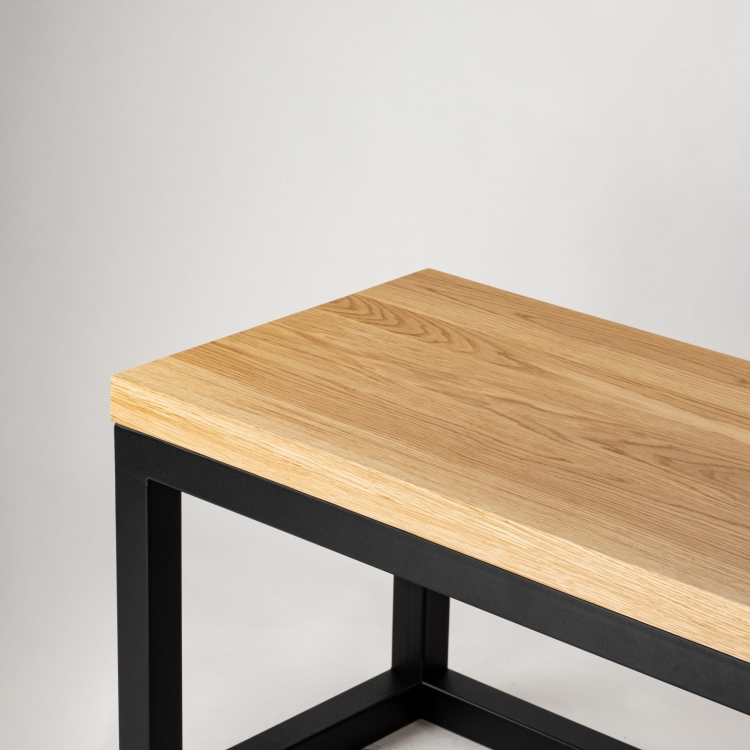 Panca in metallo con piano in legno