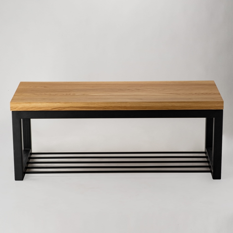 Panca industriale con piano in legno e ripiano in metallo