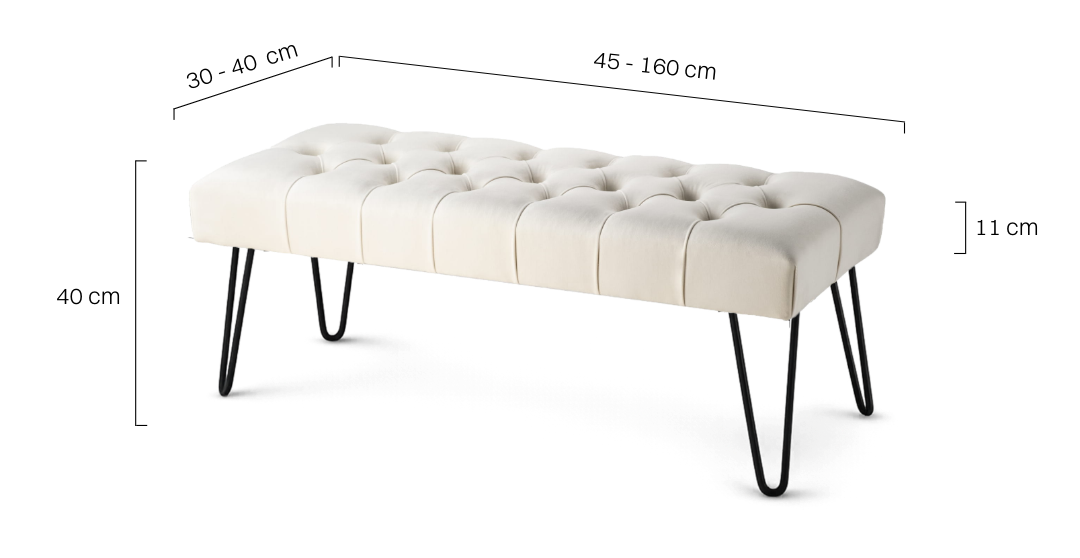 Panca imbottita color crema con gambe a spillo di design